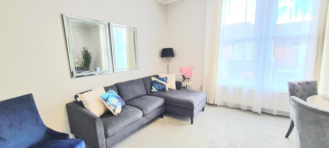 Spacious 3 Bed Flat Near The Sea With Parking Bournemouth Eksteriør bilde